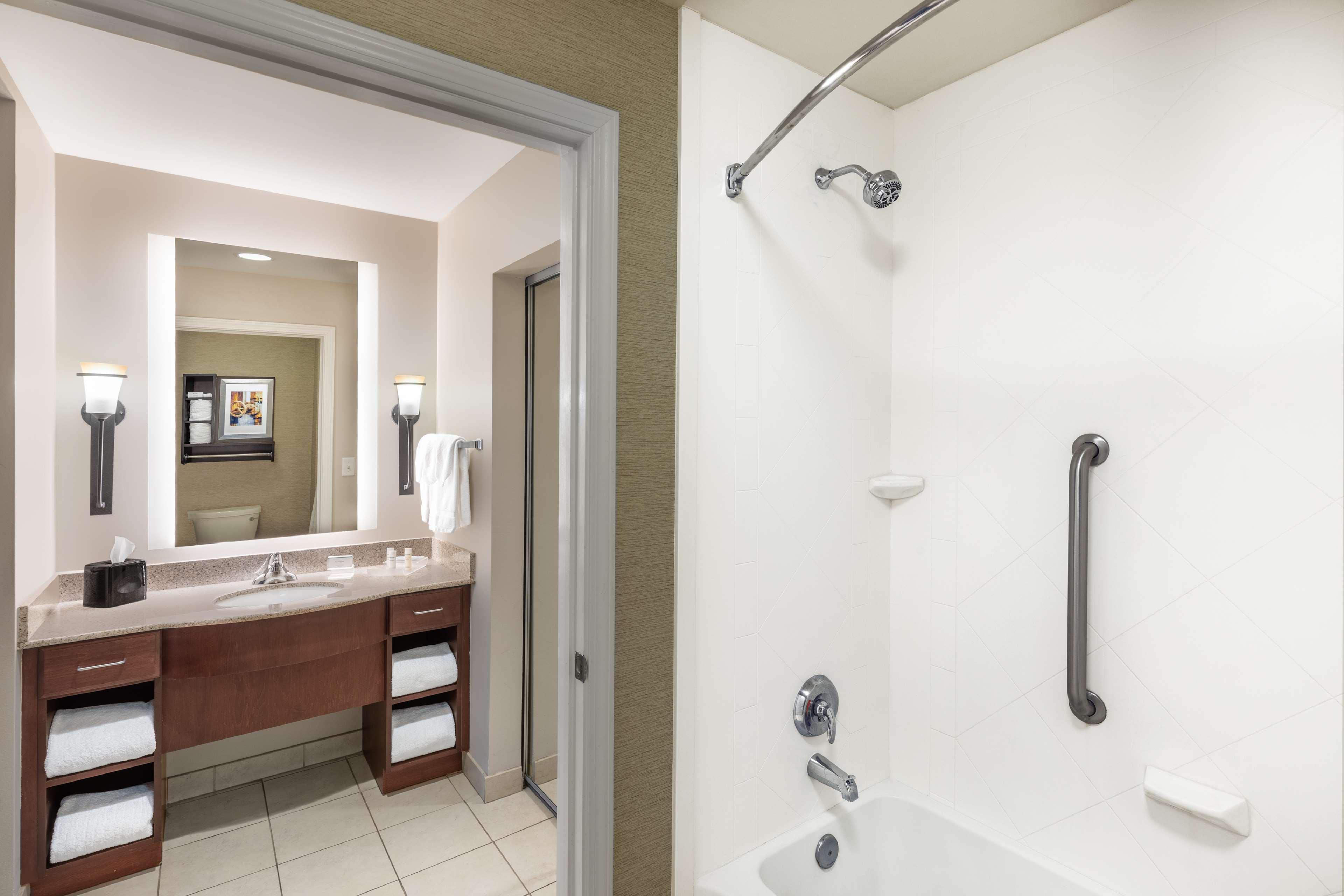 Homewood Suites By Hilton Shreveport Bagian luar foto